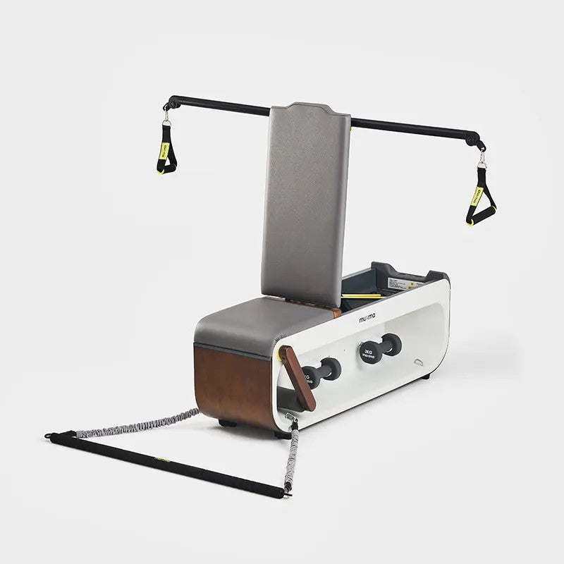Durable flat press bench designed for heavy lifting and strength training in gyms